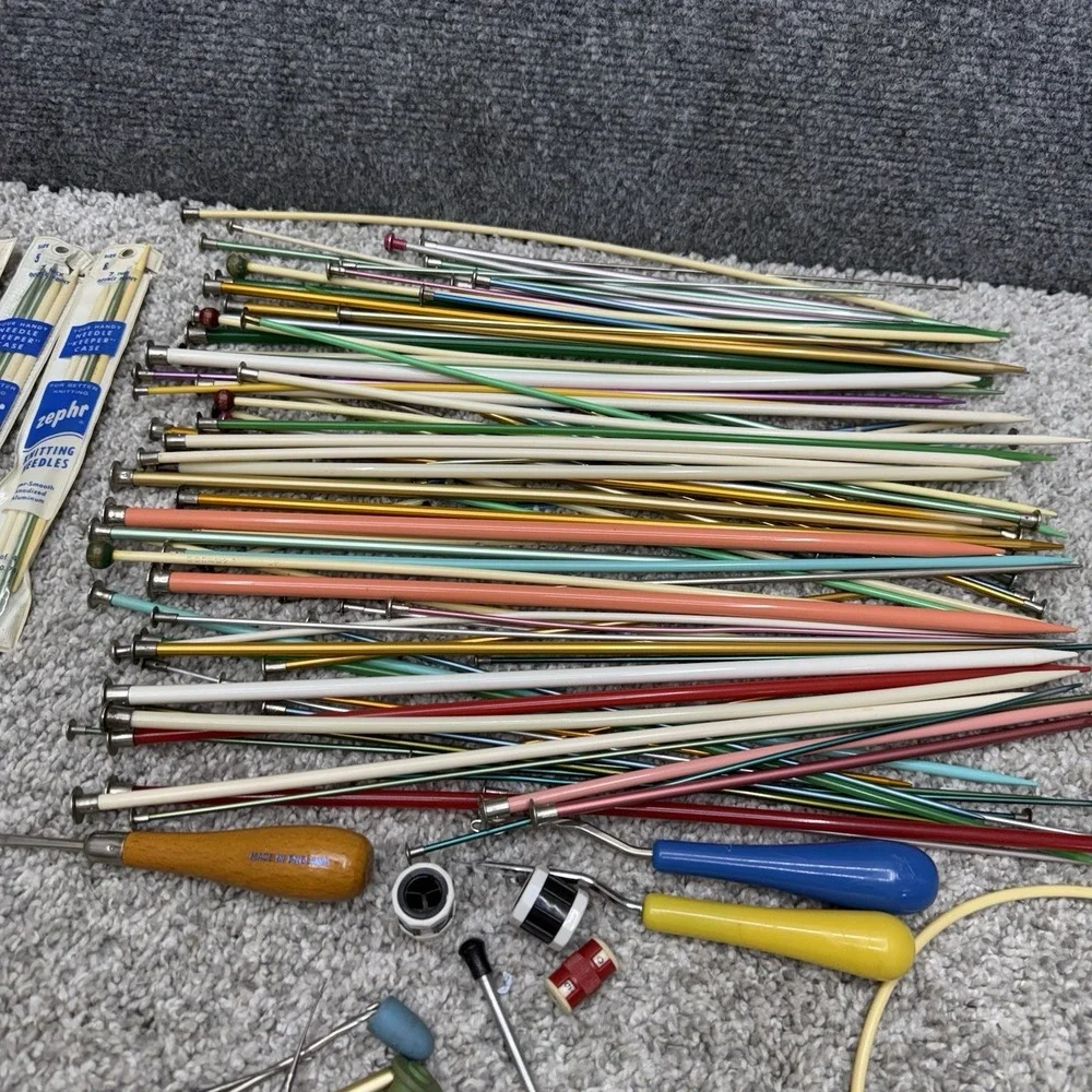 HUGE LOT ‎ crochet knitting needles hooks metal wood plastic  (READ)